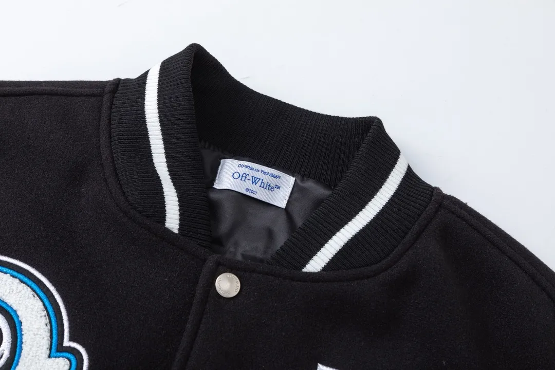 S22#P656, offwhite heavy-duty embroidered leather baseball jacket. The body is made of woolen fabric. Couple's jacket. Black size: S M L XL